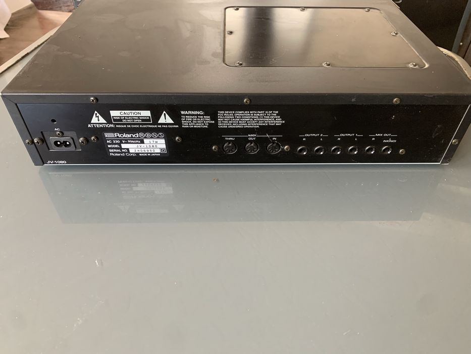 Roland Super JV-1080