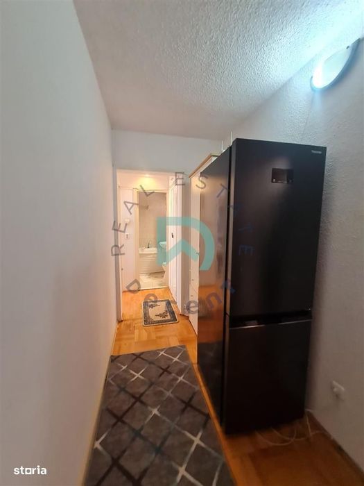 Apartament 3 camere Grivitei, intermediar, Brasov