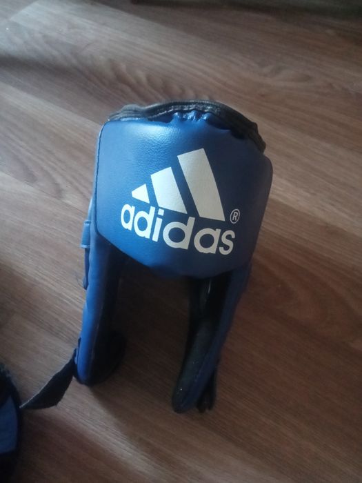 Шлем боксерский б/у недорого