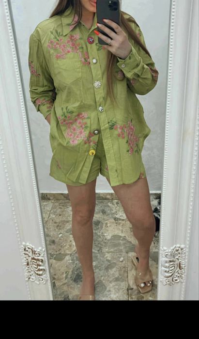 Compleu din doua piese