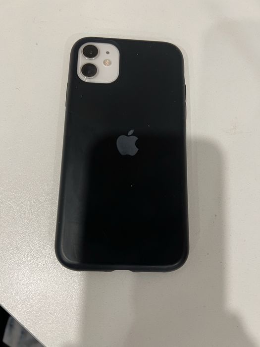 Продам айфон 11