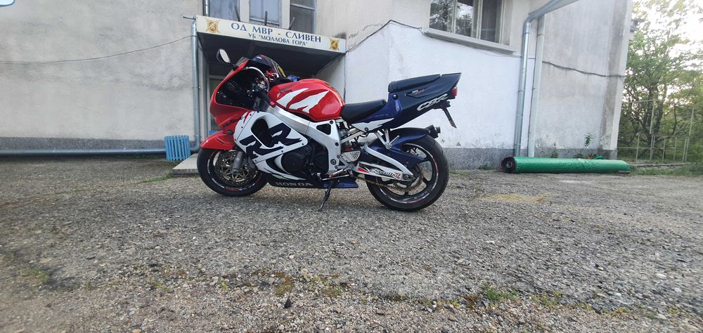 Honda CBR 900RR/919/SC33