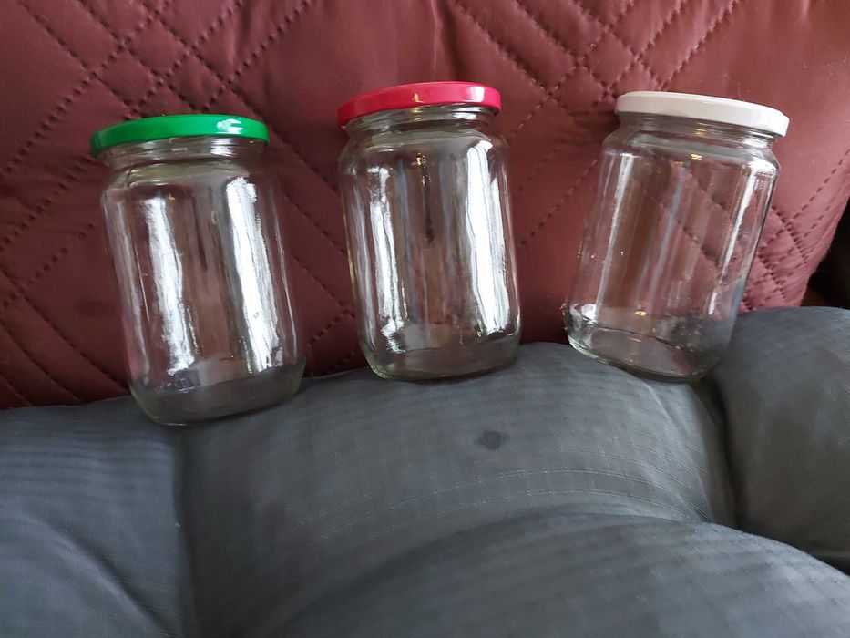 Буркани, 720 мл., без етикети, с капачки на винт, 95 бр.