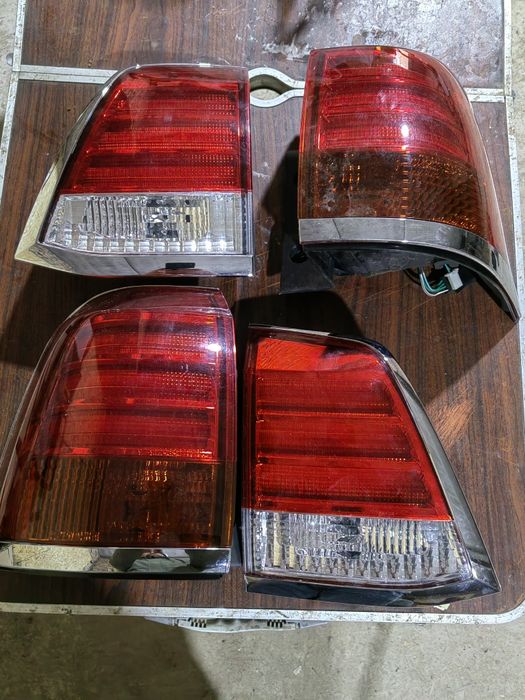 Задние фонари Toyota Land Cruiser 200