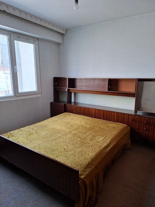 Продавам апартамент в Шумен