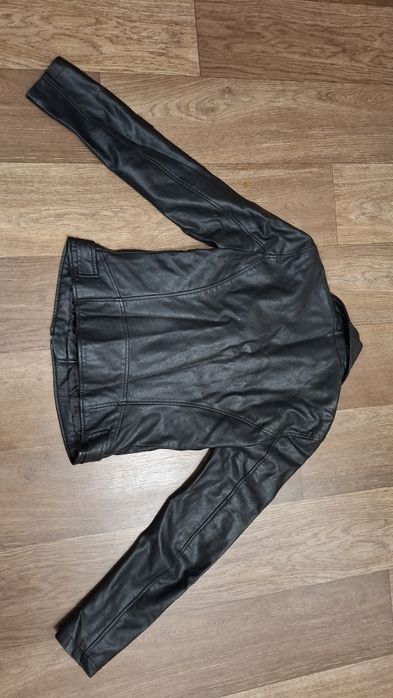 Курточка Косуха Sinsay.  Размер s.