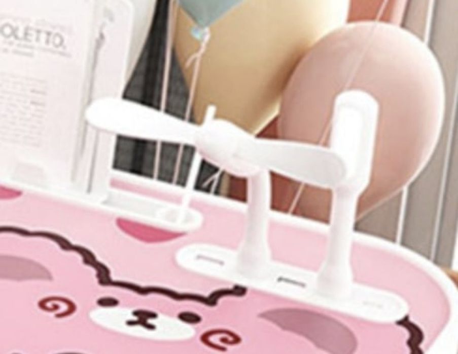 Детска масичка с място за чаша, с 4 USB порта , вентилатор и LED лампа