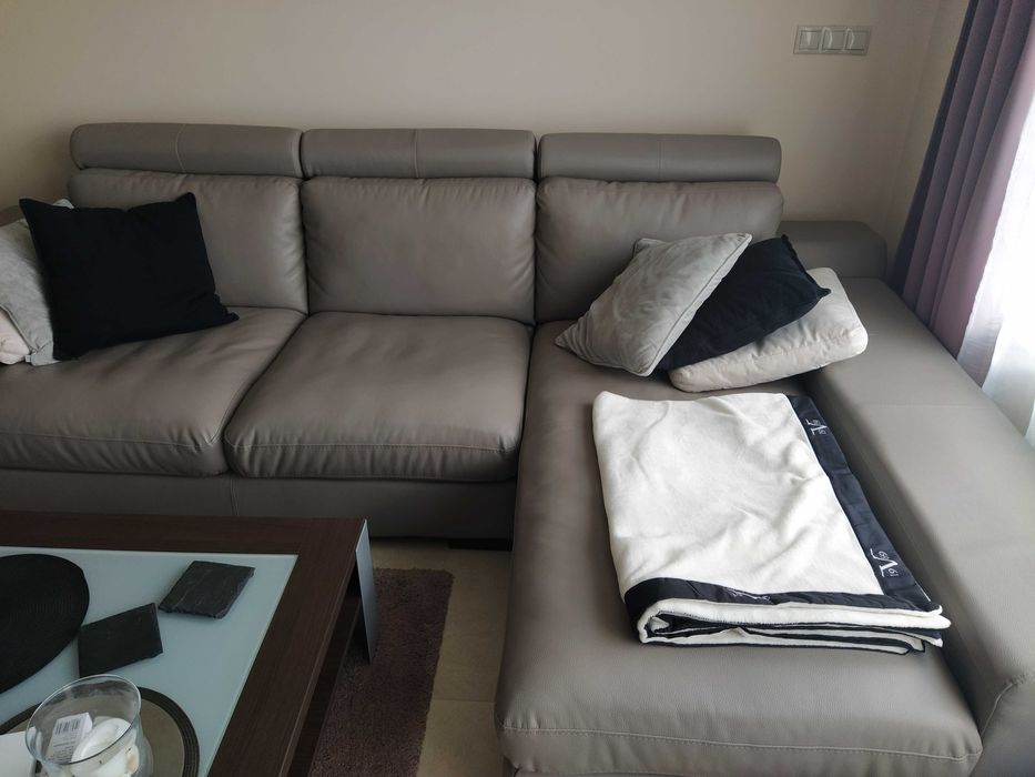 Кожен диван от фирма Тедива , сив, рециклирана ест. кожа