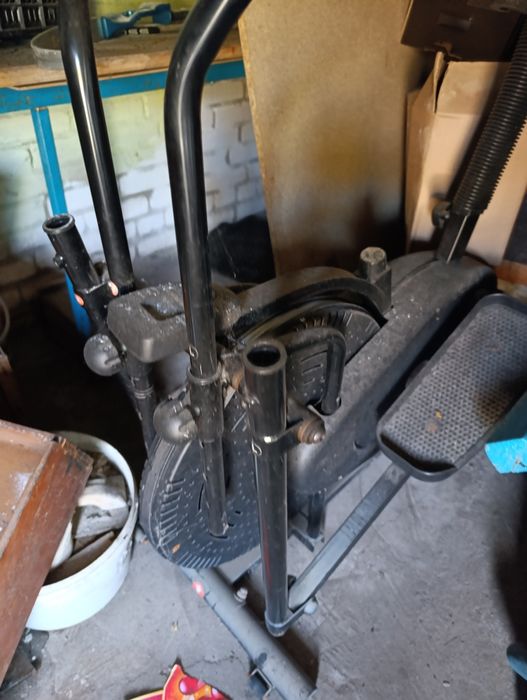 тренажерный велосипед и ещё для рук