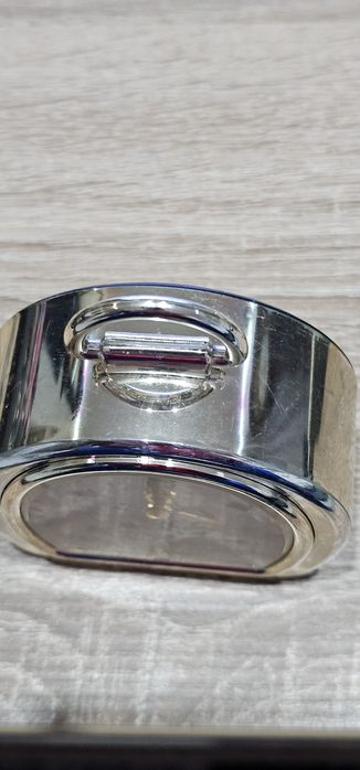 Seiko de masă cu alarmă