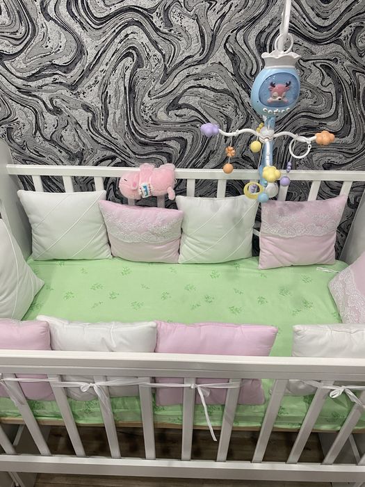 Продам детскую кроватку