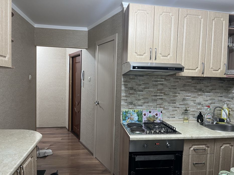 Продам 3-комнатную квартиру улучшенной планировки