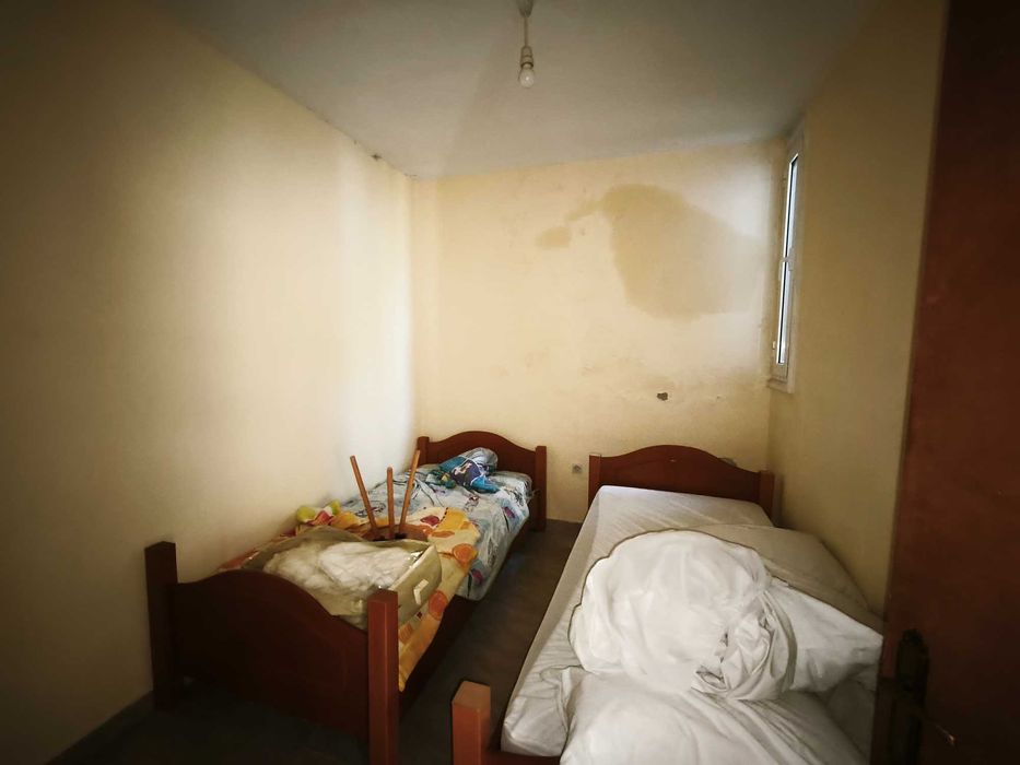 Продава къща 80 м2, апартамент 55 м2, строеж 77 м2, склад 30 м2 с двор 575 м2 в Кердилия, Гърция