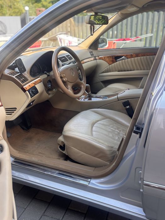 MERCEDES-BENZ E-Class 0 — imagine 2