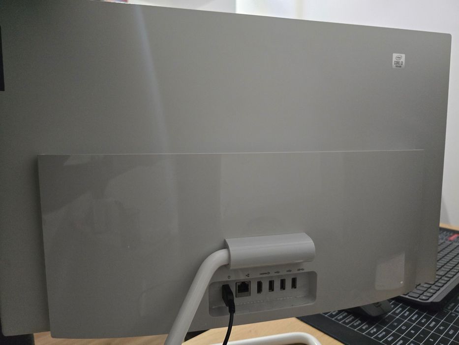 Lenovo IdeaCentre A340-24IWL 23.8" FHD | i3-10110U | 8GB RAM | SSD 256GB | Win 11 Pro