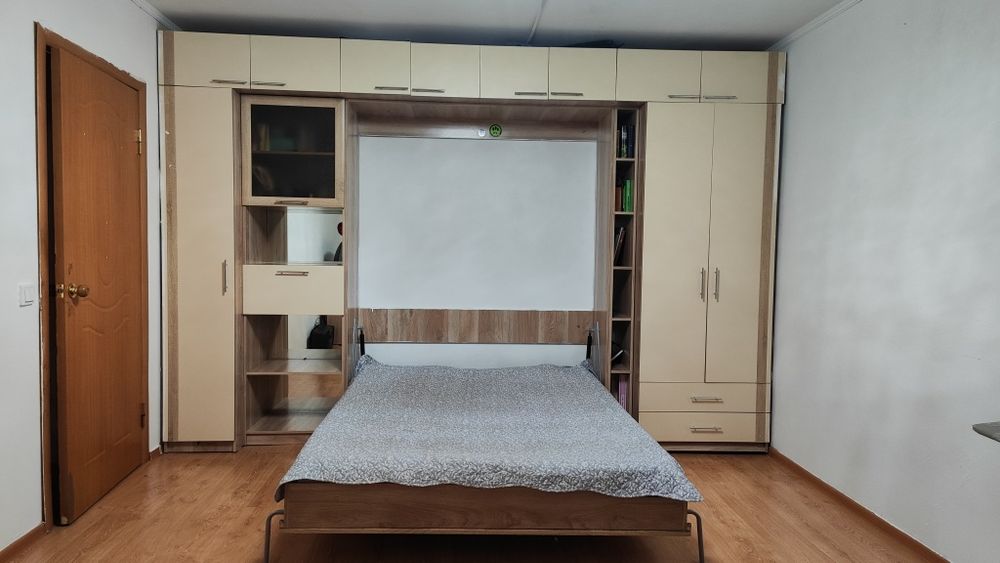 Продам встроенную кровать