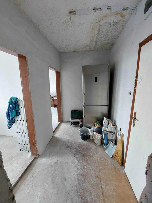 Продава се Двустаен апартамент в Омуртаг - 55 кв.м за 556 €/кв.м - Снимка #10