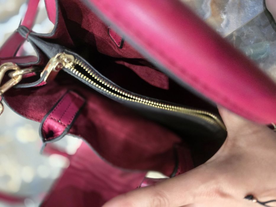 Дамска чанта+ портмоне  CARPISA закупена от италия