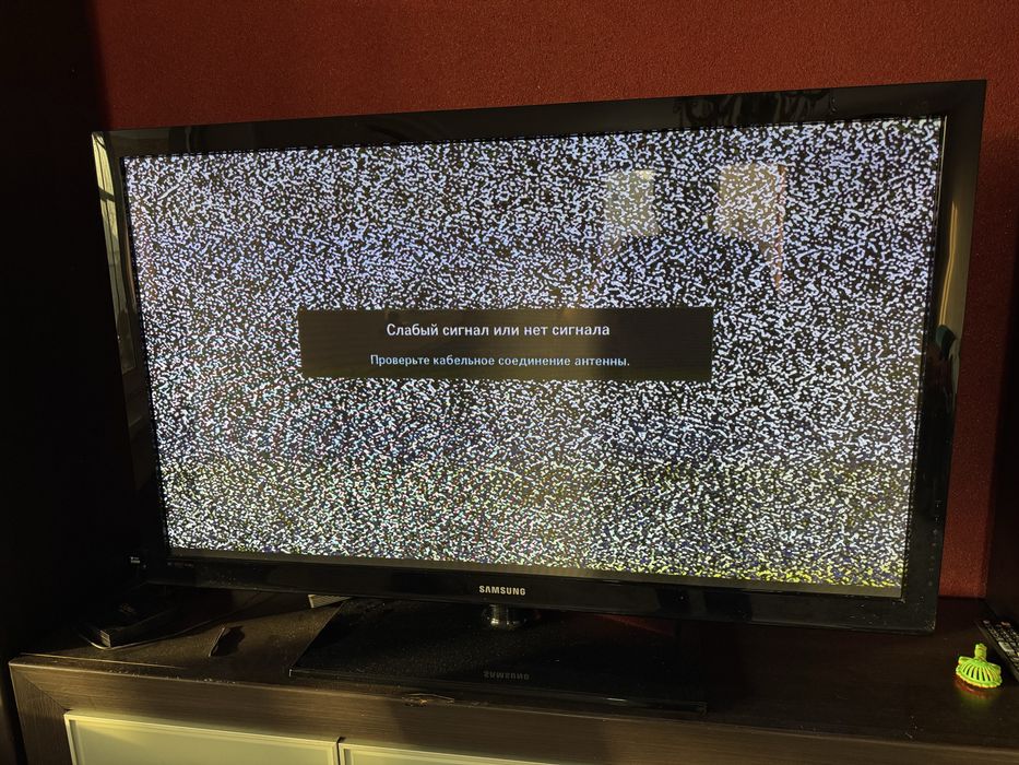 Телевизор Samsung 60 диагональ