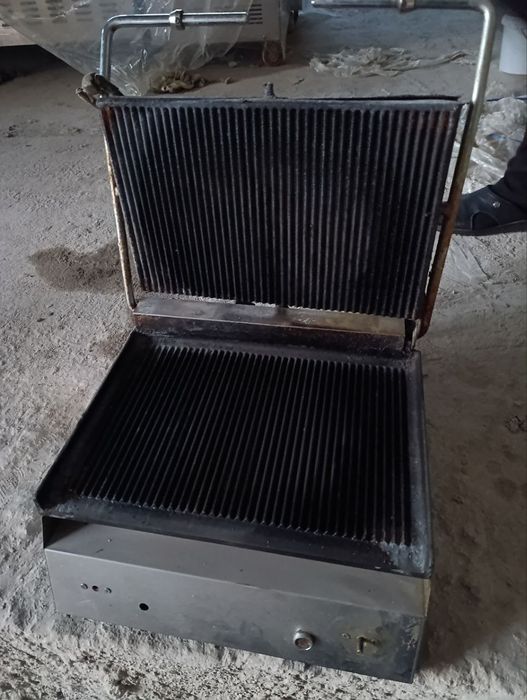 Тостер сотилади / контактный гриль