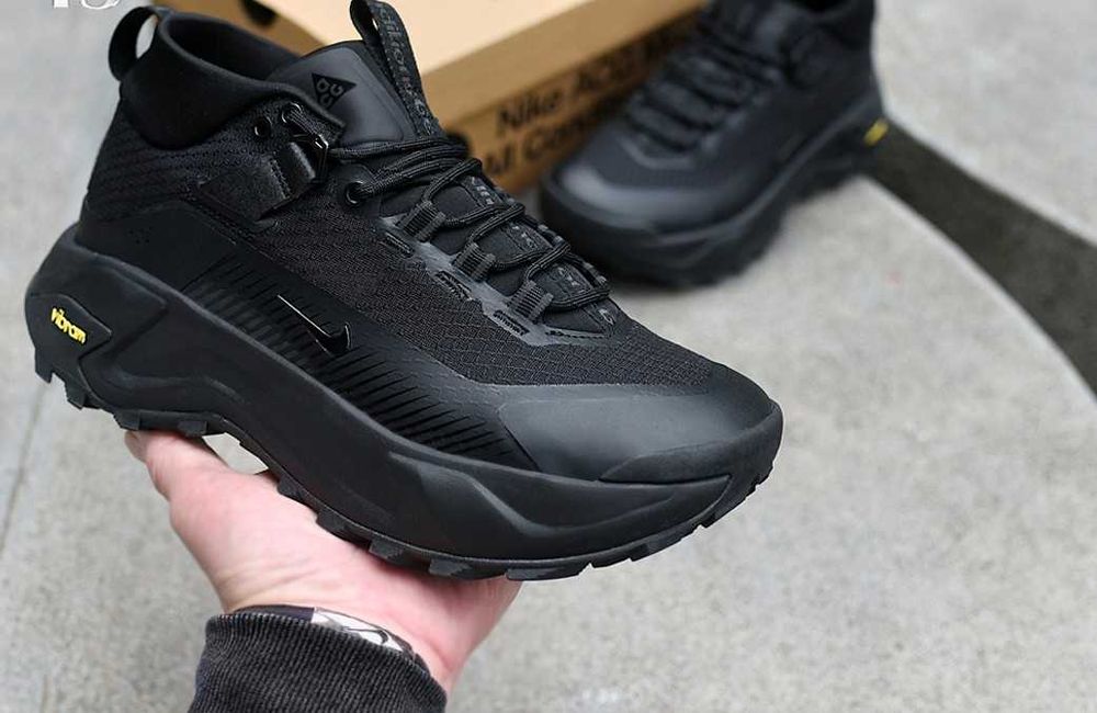 Продавам нови мъжки маратонки Nike ACG Zegama Hike Black/Anthracite