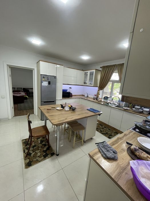 участок, hovli .