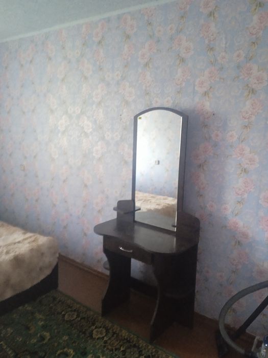 Продам двух комнатную квартиру