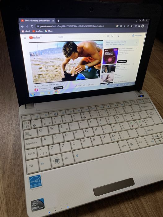 Mini Laptop Asus display 11 inch led,160gb memorie,baterie buna cu inc