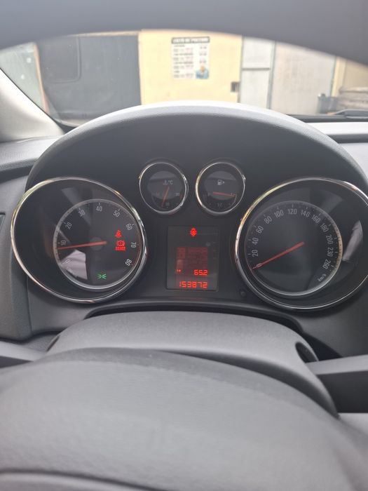 Opel astra ecoflex 2012