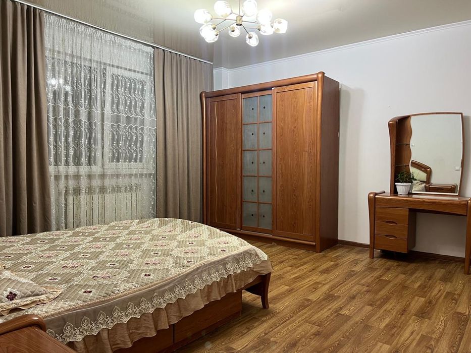 Срочно продам спальный гарнитур