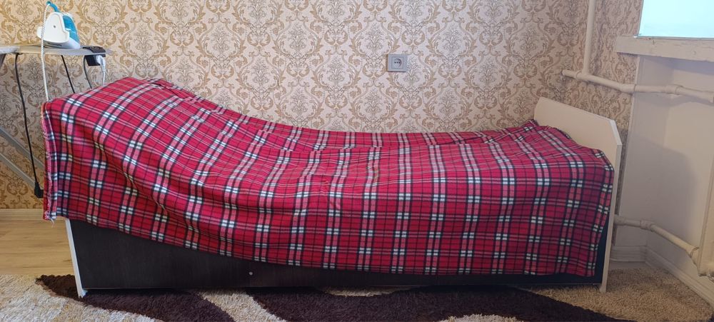 Продам комплект мебели