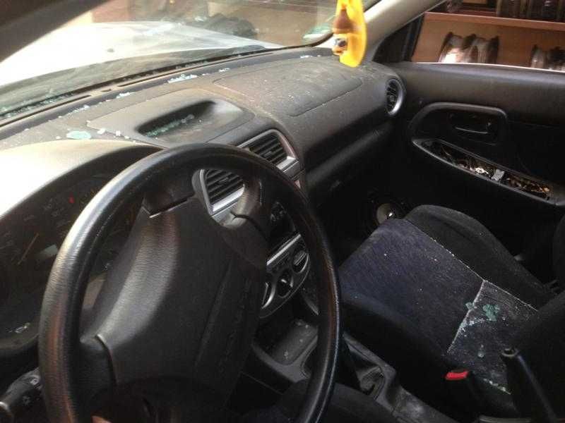 Субару импреза 2.0i / Subaru Impreza 2.0i на части