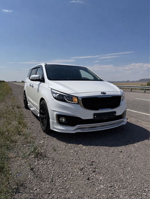 Kia Carnival 9 местный