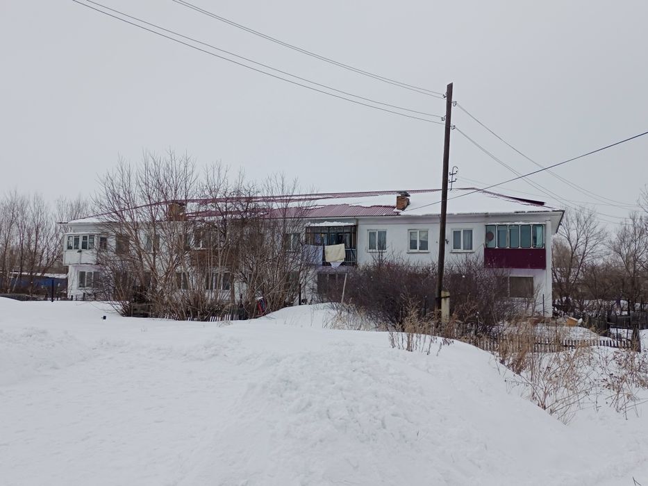 Продам двухкомнатную в меновном