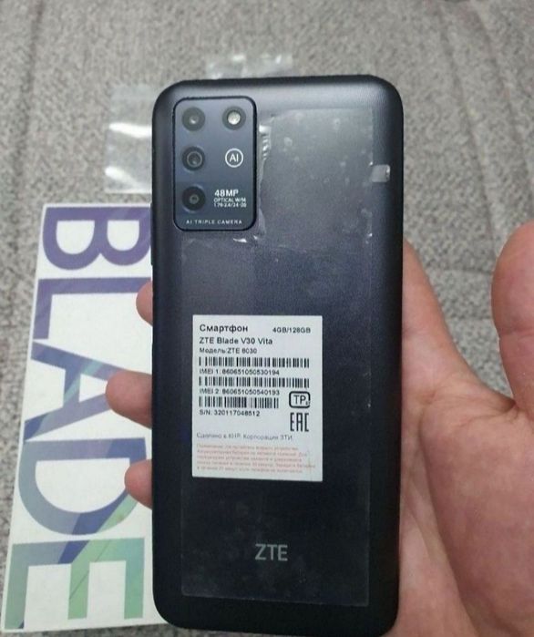 Srochna Prodam Sotiladi ZTE Blade V30 4/128Gb Black 4G Orginal yengi