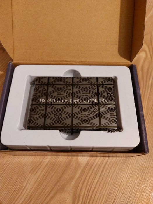 Placă de captură video HDMI la USB 3.0, 4K/1080P 60fps

Nouă