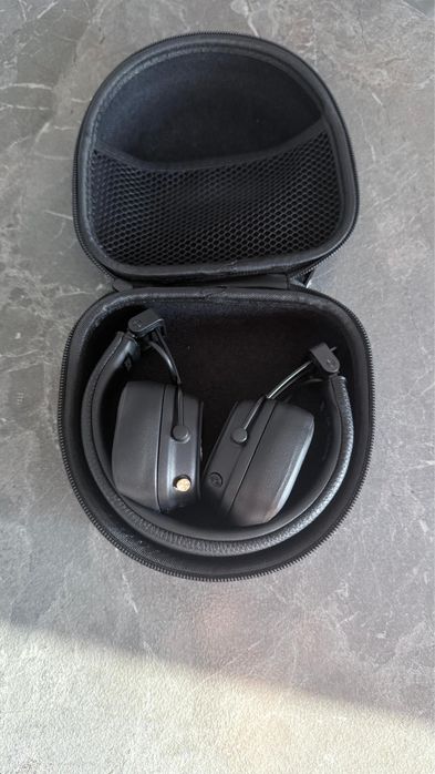 Продаю наушники!!