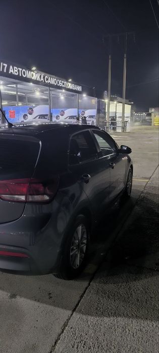 Kia Rio sotiladi