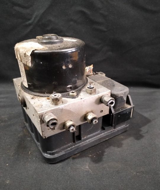 Pompa ABS 8M51-2C405-AA 8M512C405AA Ford Focus a 2-a generatie (facel