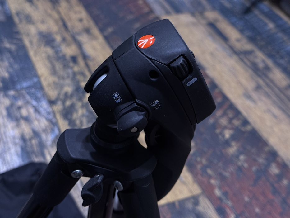 Trepied Manfrotto Compact