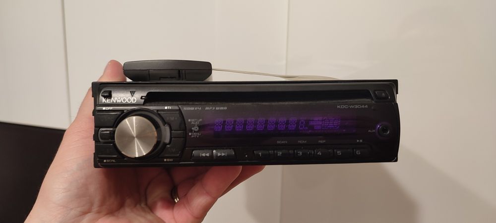 Radio CD auto Clarion sau Kenwood 50w×4