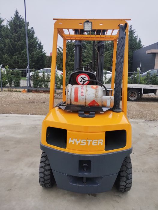 Stivuitor/Motostivuitor Ridică 2500kg Translatie