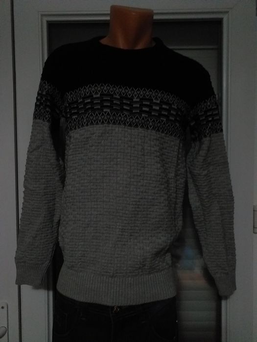 Pulover bărbați/băieți diferite mărimi și culori