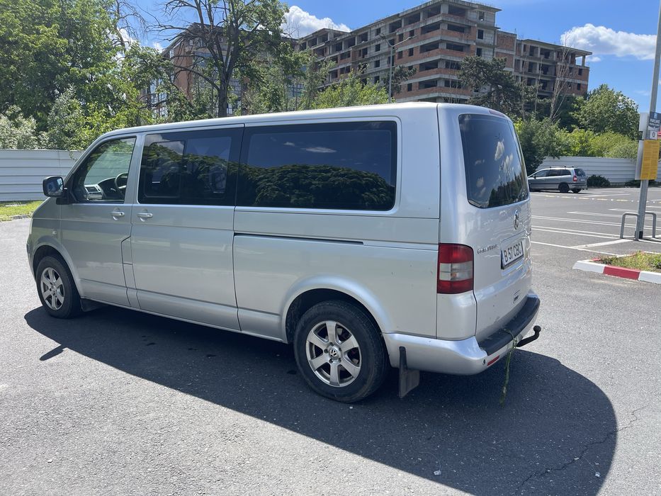 Volkswagen Caravelle T5