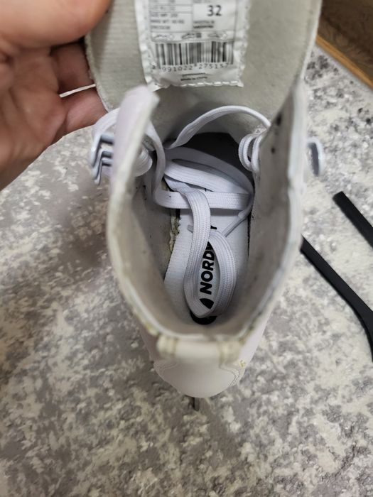 Продам коньки для девочки