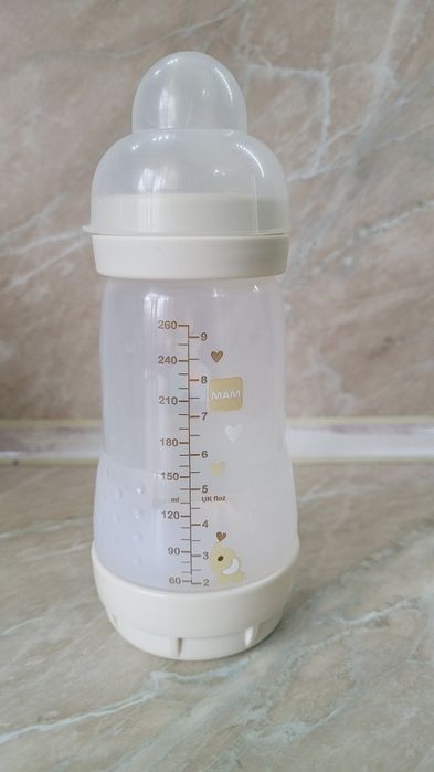 Шишета MAM антиколик