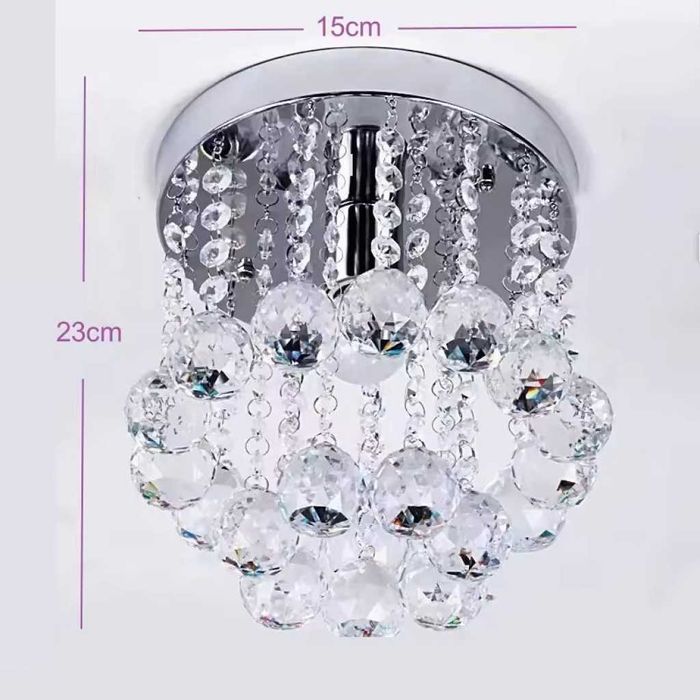 Модерен таванен полилей с големи кристални сфери и основа в