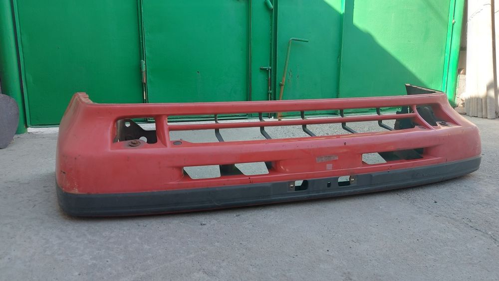 Бампер мазда 626