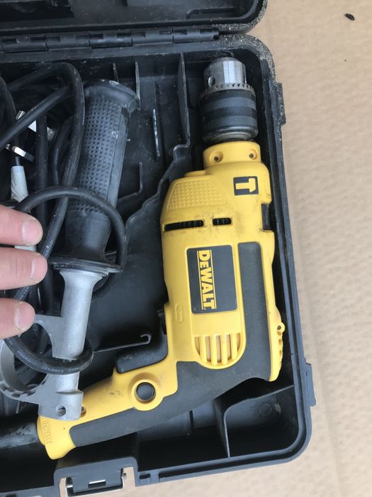Masina cu percutie Dewalt DWD024 701w