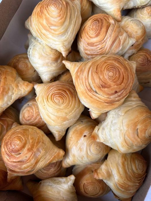 Пеку на заказ .Готовлю  на заказ любые блюда.свежее,вкусно,недорого